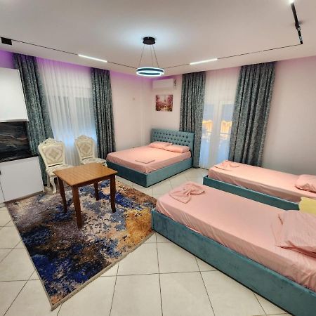 Tirana Class House Esterno foto