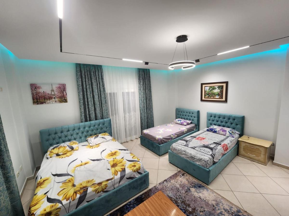 Tirana Class House Esterno foto