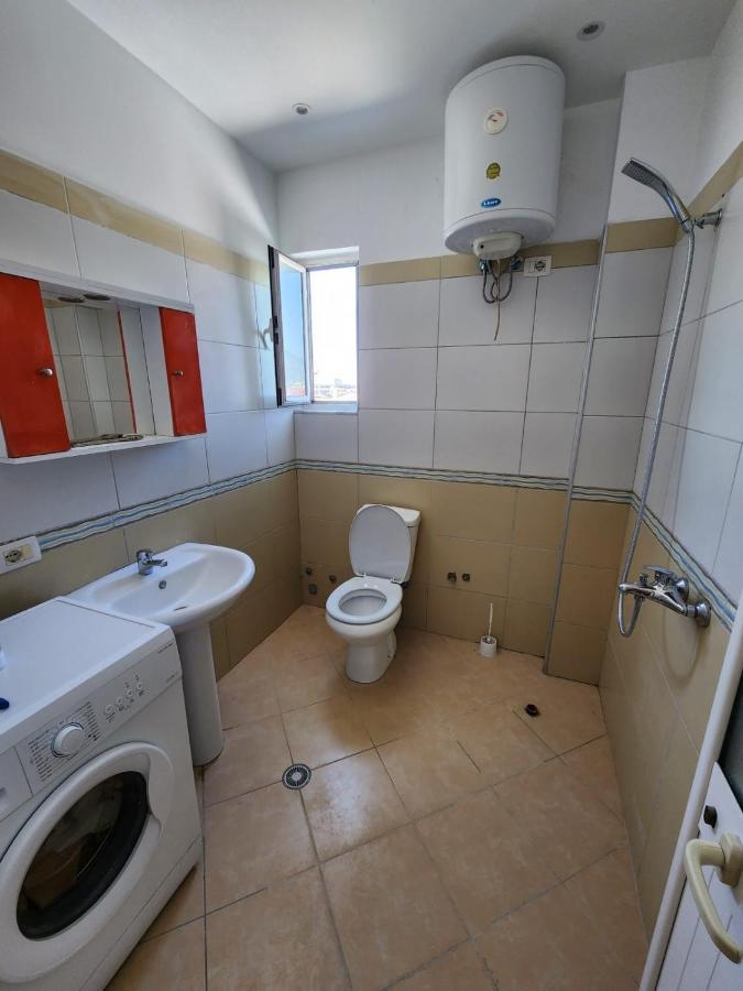 Tirana Class House Esterno foto