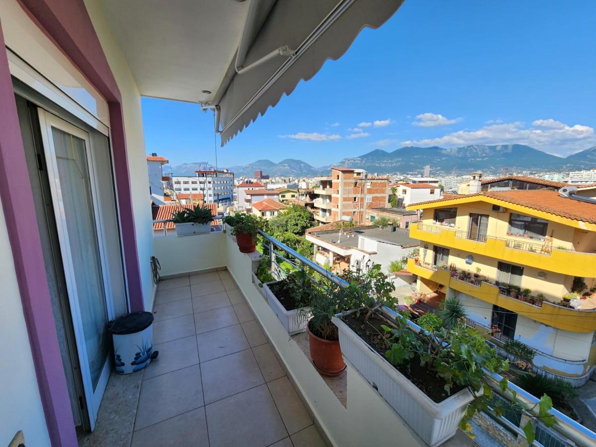 Tirana Class House Esterno foto