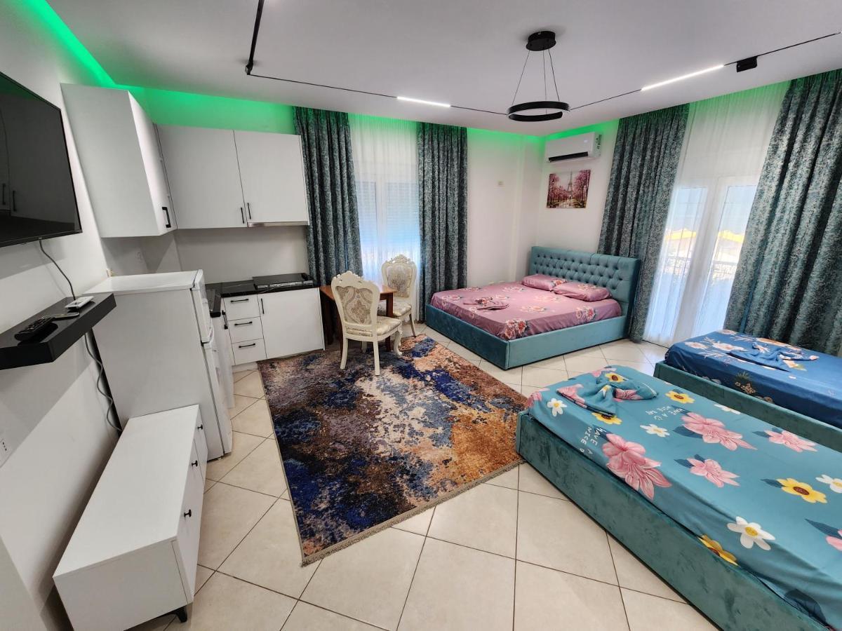 Tirana Class House Esterno foto